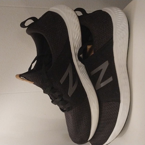 New Balance Fresh Foam Running Shoe - Picture 6 of 12